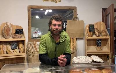[BIDEOA]: "Gaupasa egiten dugu azokara produkturik onenak eramateko"