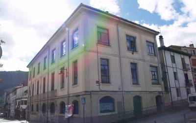 Psikologo lanpostua betetzeko deialdia