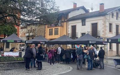 KSKA Selektorrak domekako azokan Abadiñon