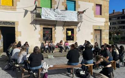 Gazte feministek Biribilketa egingo dute Iurretan