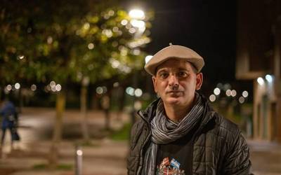 “Txikitok ezingo du inoiz  hezur-haragizko irakasle bat ordezkatu, baina herraminta bat da etxean jolasteko”