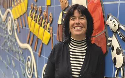 Nere Manterola: "Asko kostatu zitzaidan idazten hastea aitak duen paperagatik"
