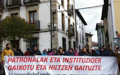 "Patronalari betearazi diezaiotela araudia"