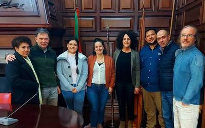 El Salvadorko ordezkaritza batek Berriz bisitatu du