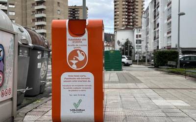 Etxeko olioa jasotzeko edukiontzi berriak jarriko dituzte