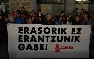 Amurrioko emakume batek jasandako eraso matxista salatu dute kontzentrazio batean