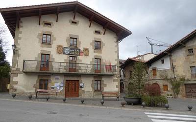 Udal web orria bertan behera