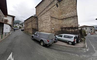 Trafikoa arautzeko udal ordenantza egin nahi dute Etxalarren