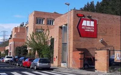 Marokora laguntza bidaltzeko bilketa solidarioa antolatu du Aretxabaletako Lanbide Eskolak