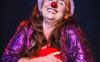 'Pronoia' antzezlana, Valentziako 'klown'-ei laguntza emateko