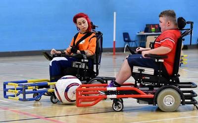 Powerchair Football-eko taldea osatu nahian dabiltza Gipuzkoan