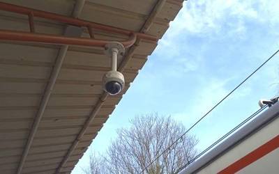 Adimen artifizialaren bidez funtzionatzen duen bideozaintza sistema berria instalatu du Renfek Aiaraldeko zortzi geltokitan