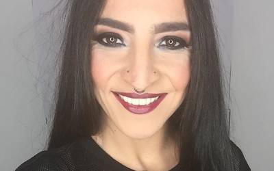 Naiara Olalde: "Makillatzaile-begiekin ikusten dut dena"