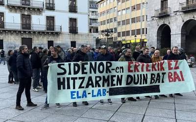 Sidenorren "ziurgabetasun egoera" tarteko, "udalaren esku hartzea" eskatu du enpresa batzordeak