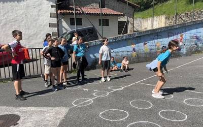 Jolas Hezi topaketak antolatu ditu Leintz Eskola Kirolak