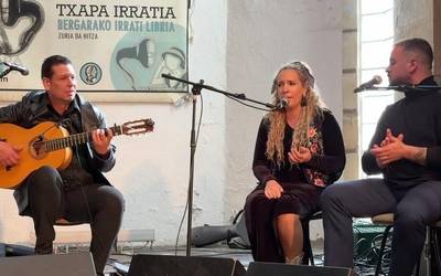 Domekako aperitibo ederra kartzela zaharrean, Aitor Escobarren kontzertuarekin