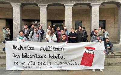 Hezkuntza publikoko greba "jarraipen zabala" izaten ari dira Aiaraldean ere