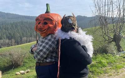 [EGITARAUA] Bazkari herrikoia eta Sasi-bereziri harrera, Mañariko inauterietan