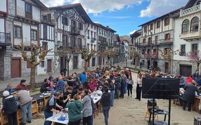 [ARGAZKIAK] Giro bikaina izan dute Lesakako CalçTxotx! 2025 Egunean