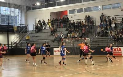 Senior taldeak berdindu egin du Donibane Kalaburtzaren kontra