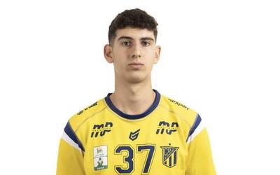Jon Ander Iribar, junior mailako Espainiako txapelketako deialdian