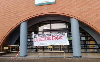 Lan baldintzetatik harago
