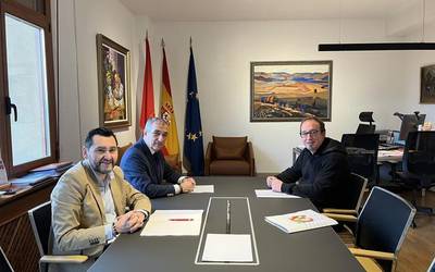 1.042.075 euroko aurrekontua onartu dute Almandozko karrika nagusiko zola eta azpiegiturak berritzeko