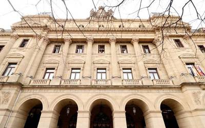 Zerga erreforma "sakon" bat eskatu du EH Bilduk; EAJk, "alarma soziala sortzea" leporatu dio