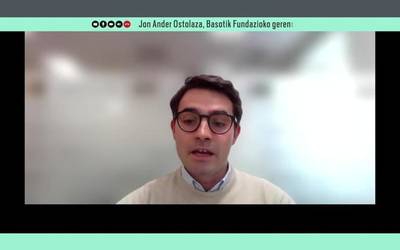 Jon Ander Ostolaza: "Basoen zainketa alde batera uzteak gizarte osoarendako arazoak eta arriskuak sortzen ditu"