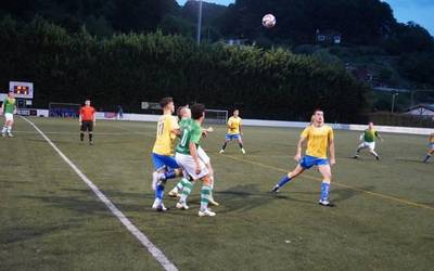 Lehen aldiz kanpoan irabazi eta jautsiera postuetatik atera da Beti Gazteko gizonezkoen futbol talde nagusia