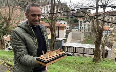 Daniel Carballo: "Hirigintzak eta pilotak harreman zuzena izan dute Euskal Herrian"