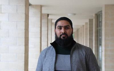 Ziahan Tariq: "18 urte arte ez nuen erdera ikasi; euskaraz aritzen nintzen"