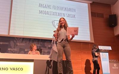 Eider Urzelai oñatiarrak ordezkatuko du EAE filosofia olinpiadetako finalean