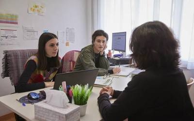 Blanca Izkue (Gizarte Langilea): “Emakumea, etorkina eta arrazializatua izatea, erronka hirukoitza da”