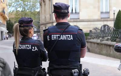 Pertsona bat atxilotu dute Loiun, etxebizitzetan lapurretak egiten dituen talde bateko kidea izatea leporatuta