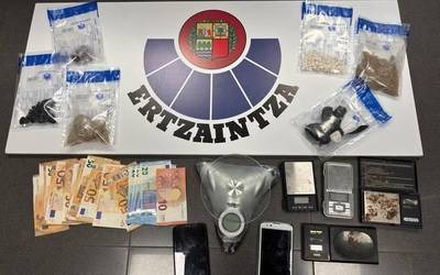 Pertsona bat atxilotu dute Aian droga trafikoa leporatuta