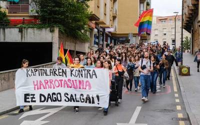 Apirilaren 12an Uribe Kostako sexu-genero disidenteen asanbladaren VI. urteurrena ospatuko dute