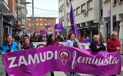 Indarkeriarik gabeko bizitza izateko eskubidea aldarrikatu dute emakumeek