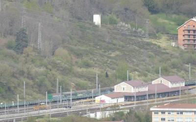Gipuzkoarako tren zirkulazioa etenda dago