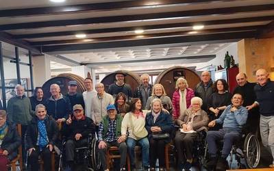 Berako San Jose egoitzako egoiliarrak Ibardinen bazkaltzen izan dira