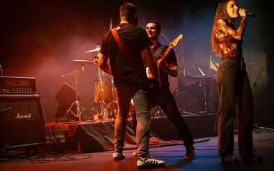 Aiaraldeko harrobi musikala etxetik kanpo: Errioxan joko dute Deriba eta Belgorri taldeek