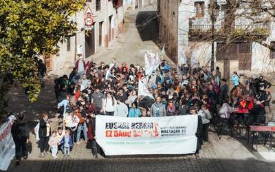 Zapatuan Gasteizko mobilizaziora joateko dei egin du Aramaixo Bizirik herri plataformak