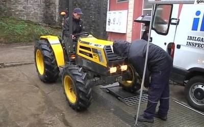 Nekazaritzako ibilgailuen azterketa teknikoak, hilaren 28an eta 31n