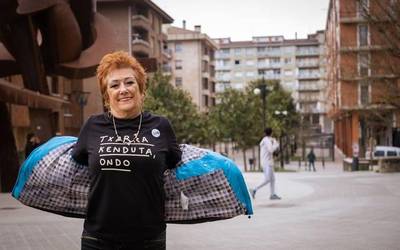 “Baldintza duin eta onetan gaixotasuna pasatzeko eskubidea aldarrikatzen dugu”
