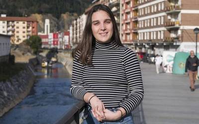 “Endometriosia gizonek pairatuko bazenukete oso bestelako egoera batean egongo ginateke”