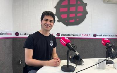 Oier Santamaria: "Orokorrean ez dugu ezagutzen LGTBI kolektiboaren historia"
