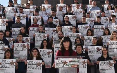 'Nola eraiki biharko Euskal Herria?' solasaldia, etzi, gaztetxean