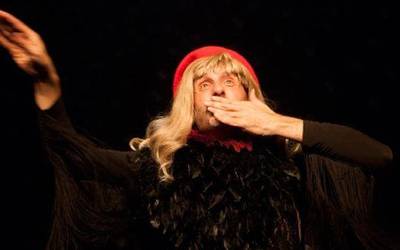 Javier Liñerak idatzitako 'Lohi gorria' lanarekin etorriko da Ekoma Teatroa Espaloira