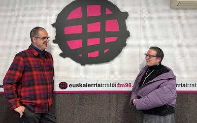Ana Colomo eta Josu Eseberri: “Euskara geletatik kalera ateratzeko aukera gehiago dago orain”