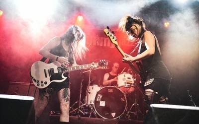 Oñatitik Independentziara Eguna, musika ekitaldiz josita